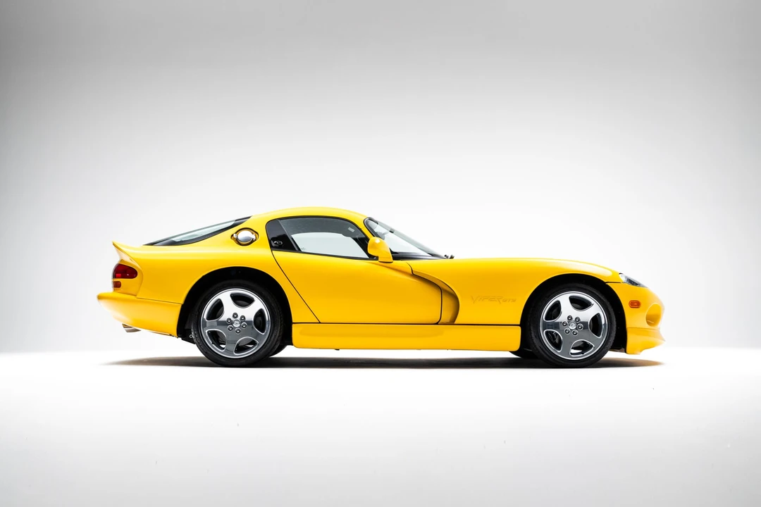 2001 Dodge Viper GTS 2nd Gen - Image 14 of 31