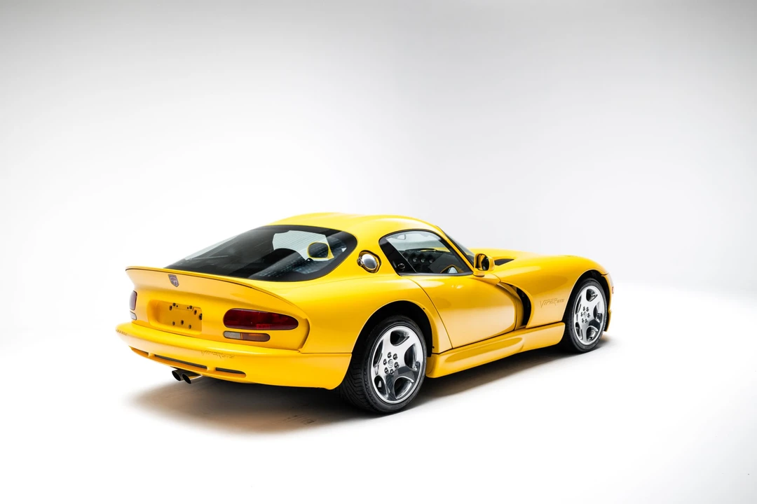 2001 Dodge Viper GTS 2nd Gen - Image 17 of 31