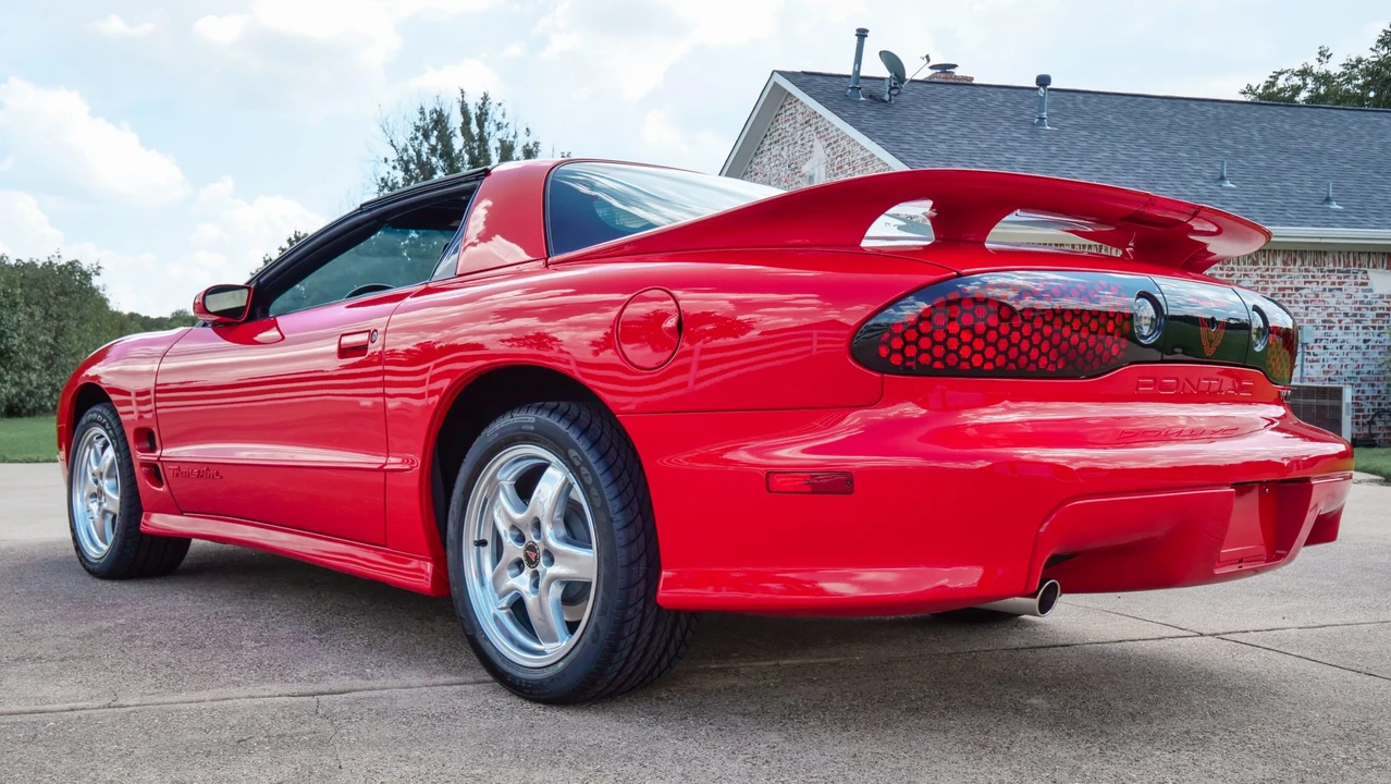 2002 Pontiac Firebird Trans Am 4th Gen - Image 11 of 31