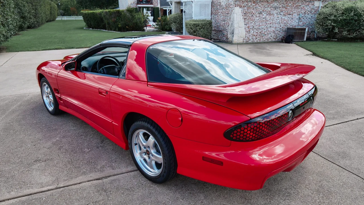 2002 Pontiac Firebird Trans Am 4th Gen - Image 10 of 31