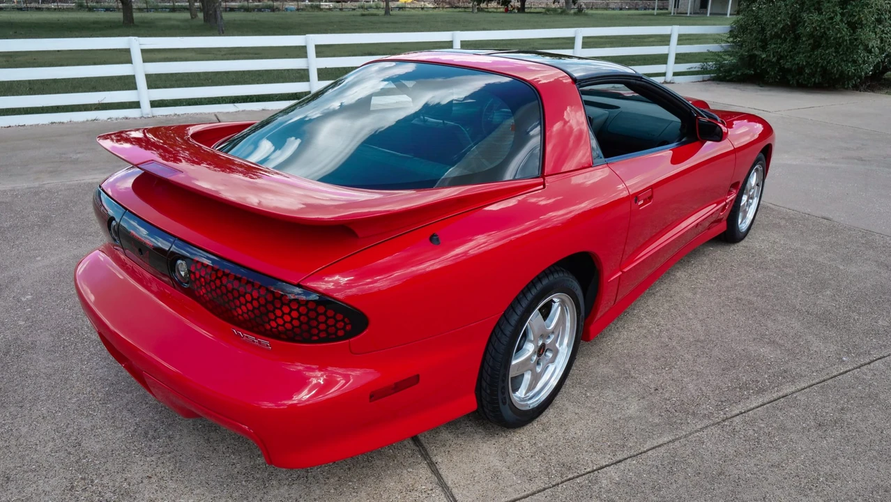 2002 Pontiac Firebird Trans Am 4th Gen - Image 15 of 31
