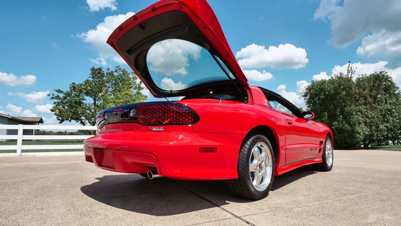 2002 Pontiac Firebird Trans Am 4th Gen - Image 24 of 31
