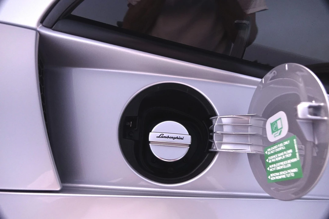2004 Lamborghini Gallardo - Image 30 of 31