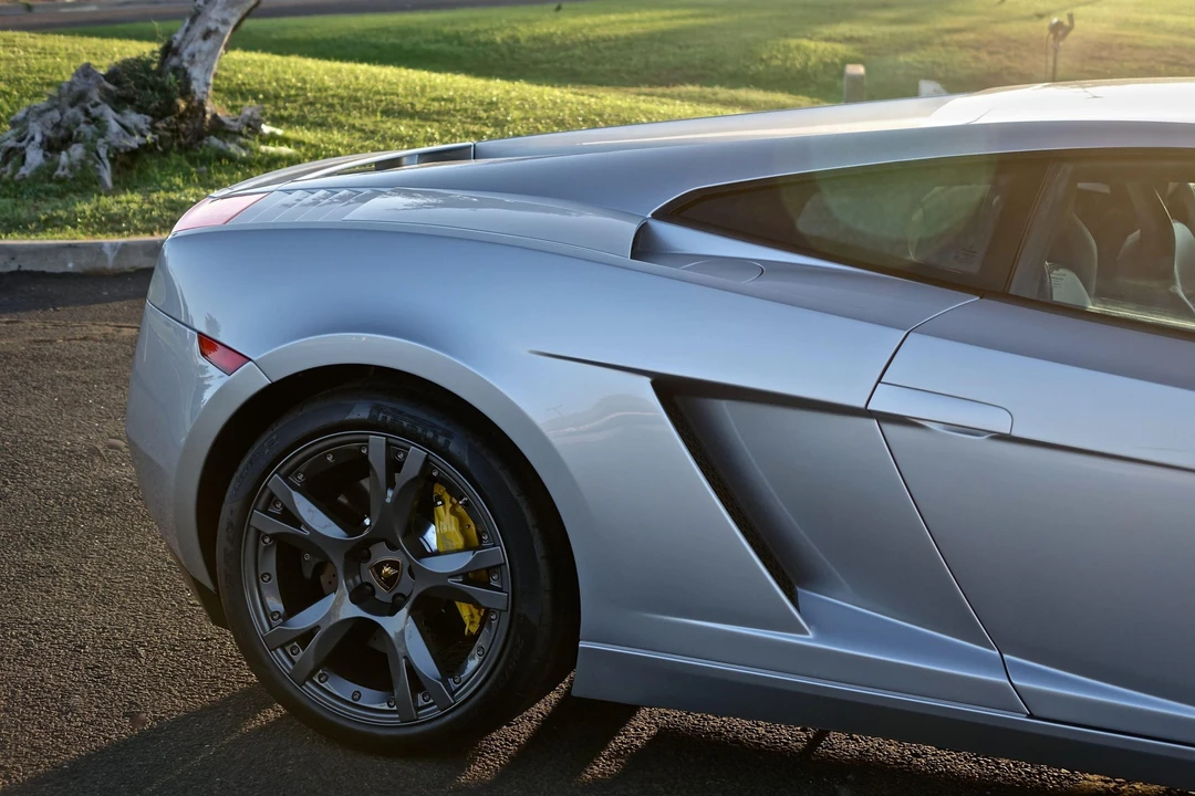 2004 Lamborghini Gallardo - Image 23 of 31