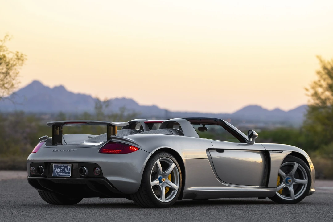 2004 Porsche Carrera GT - Image 11 of 31