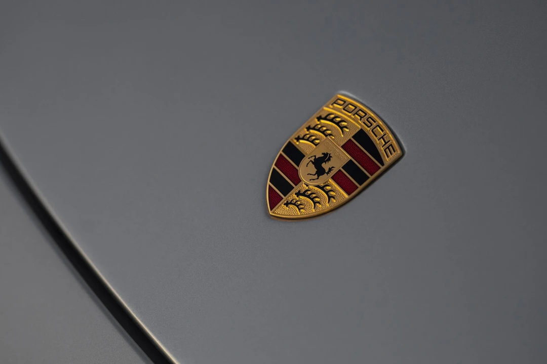 2004 Porsche Carrera GT - Image 24 of 31