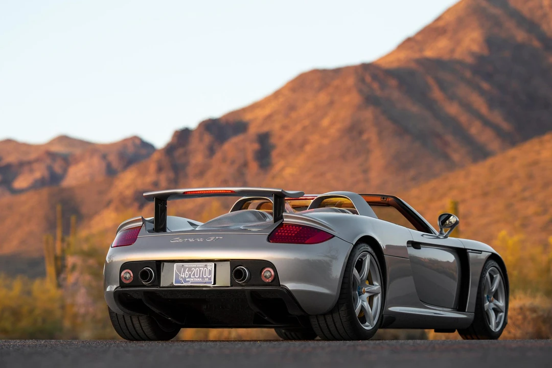 2004 Porsche Carrera GT - Image 13 of 31