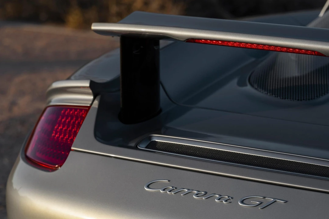 2004 Porsche Carrera GT - Image 28 of 31