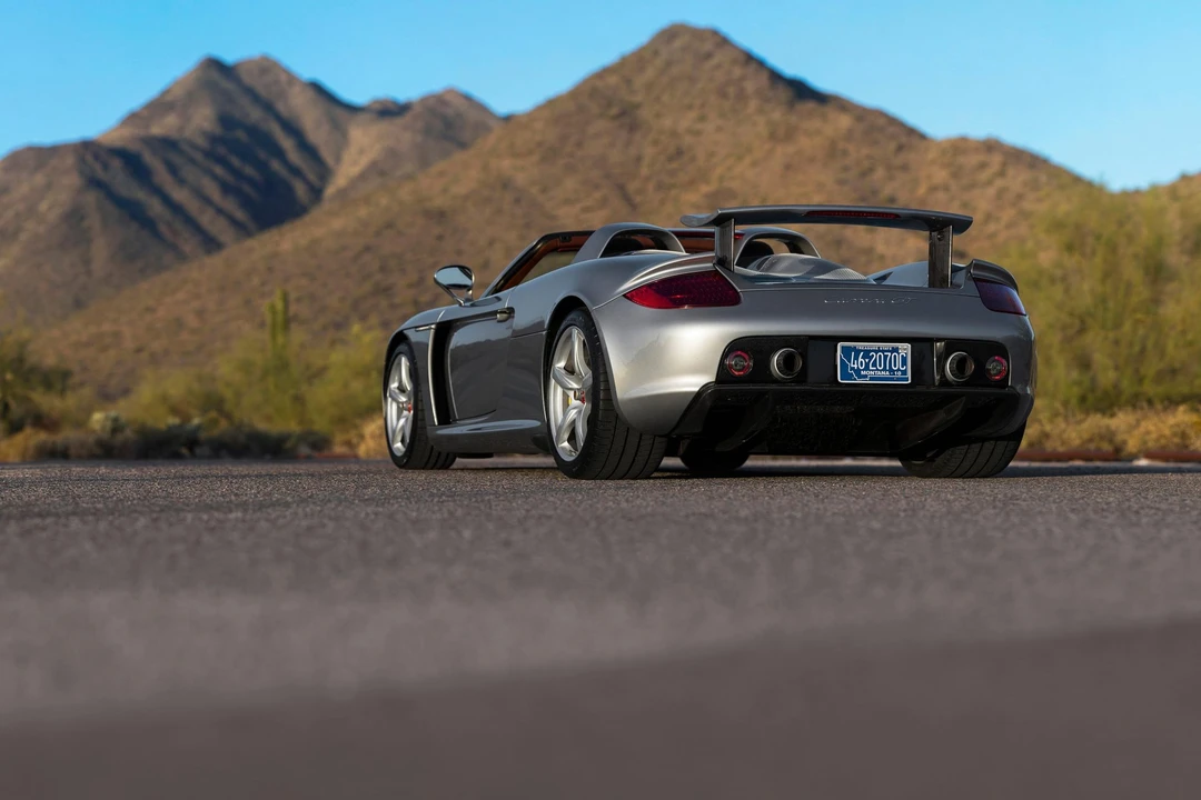 2004 Porsche Carrera GT - Image 17 of 31