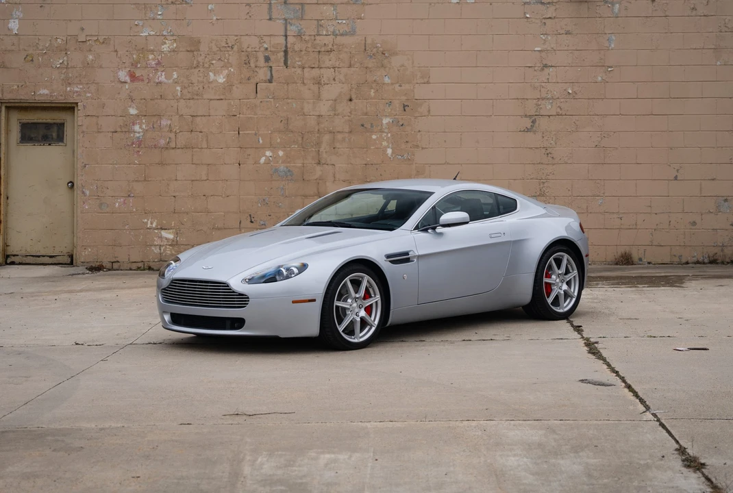 2007 Aston Martin V8 Vantage (2006-2017) - Image 5 of 31