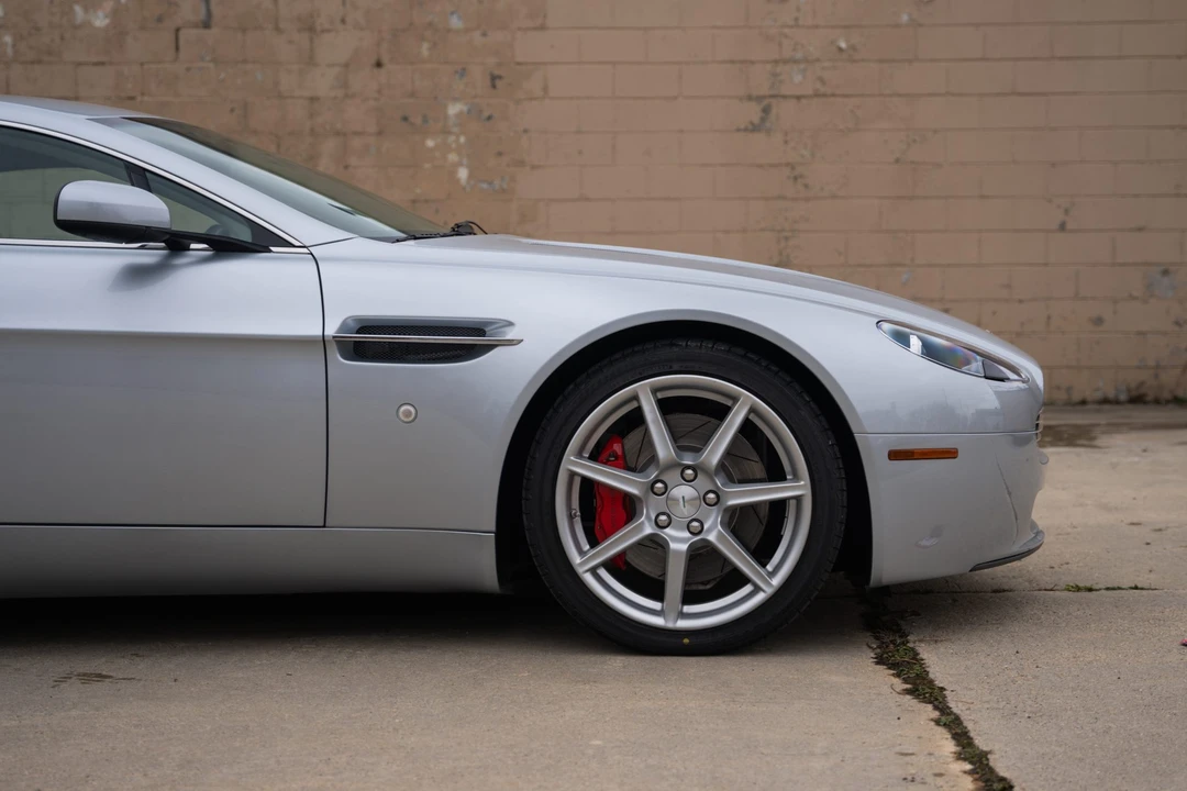 2007 Aston Martin V8 Vantage (2006-2017) - Image 19 of 31