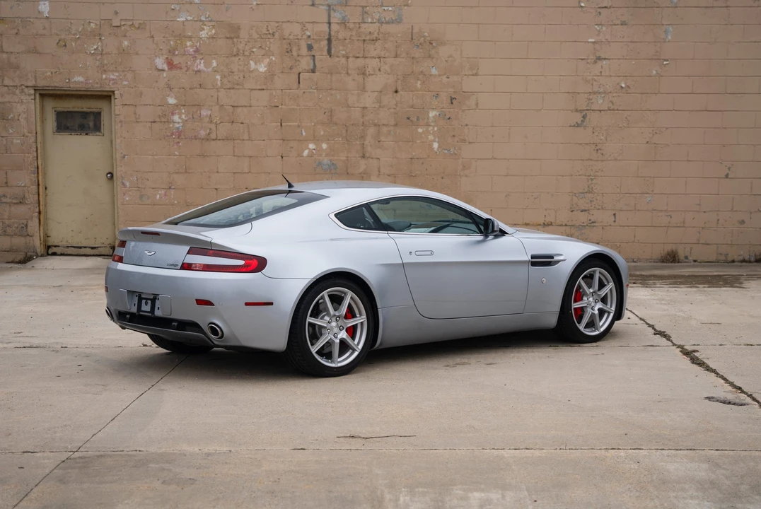 2007 Aston Martin V8 Vantage (2006-2017) - Image 13 of 31