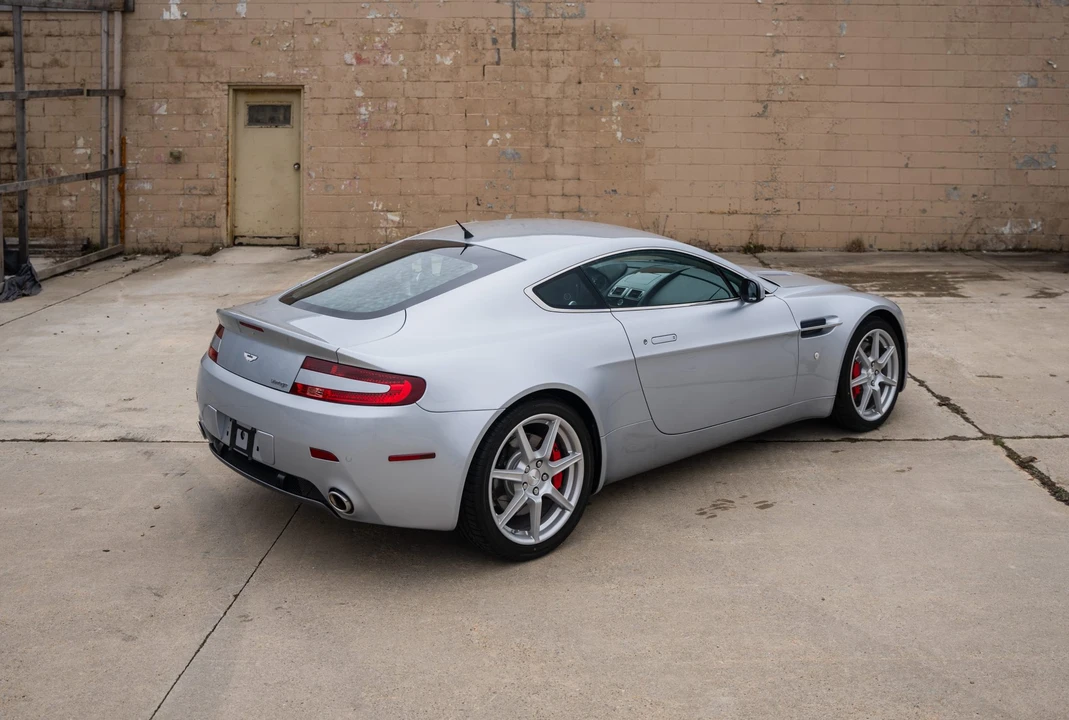 2007 Aston Martin V8 Vantage (2006-2017) - Image 11 of 31