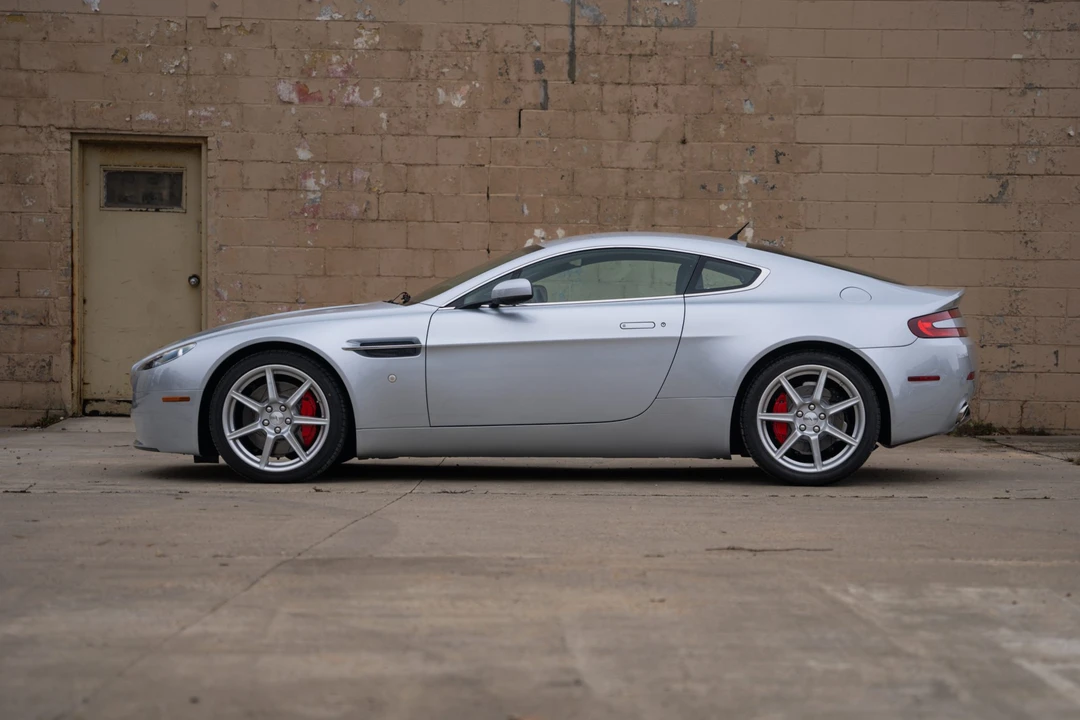 2007 Aston Martin V8 Vantage (2006-2017) - Image 7 of 31