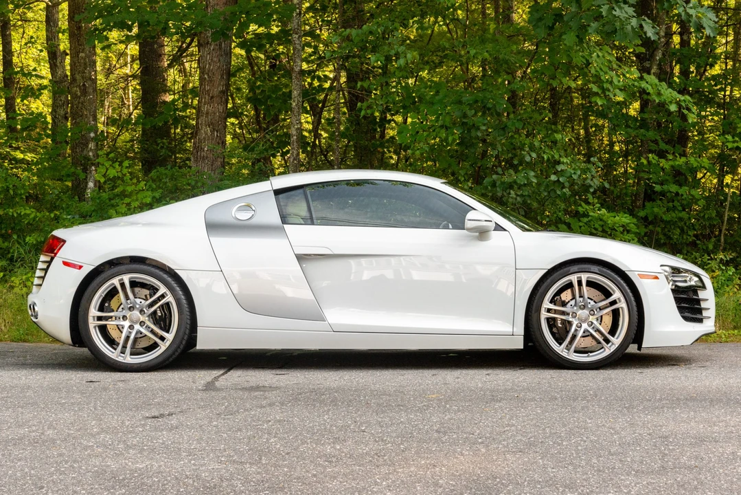 2009 Audi 42 R8 - Image 7 of 31