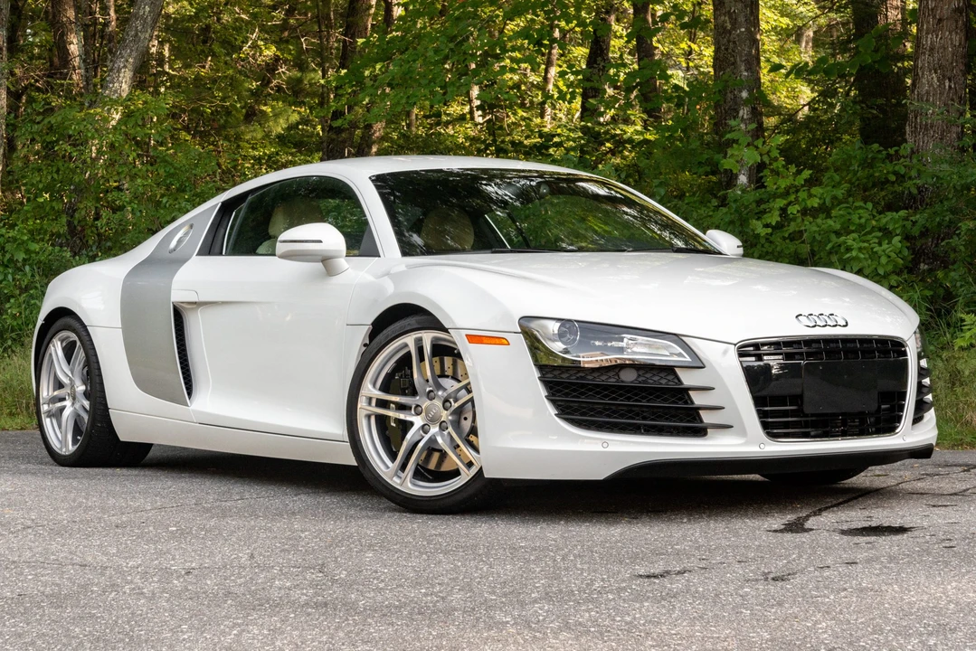 2009 Audi 42 R8 - Image 8 of 31