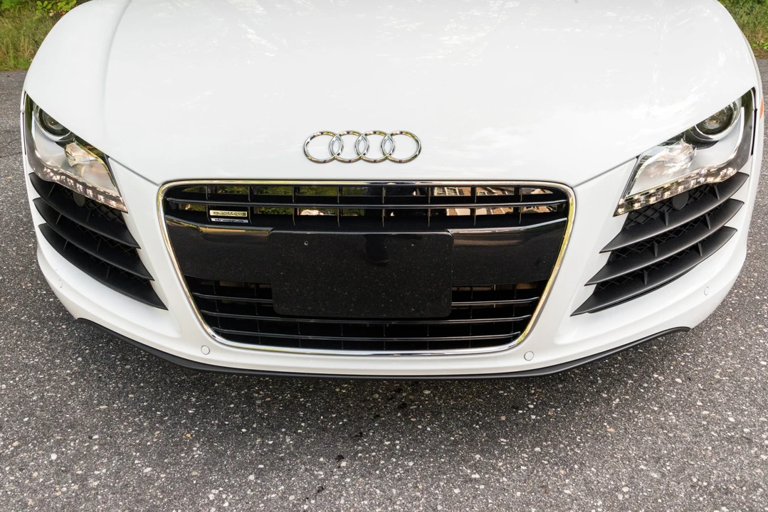 2009 Audi 42 R8 - Image 12 of 31