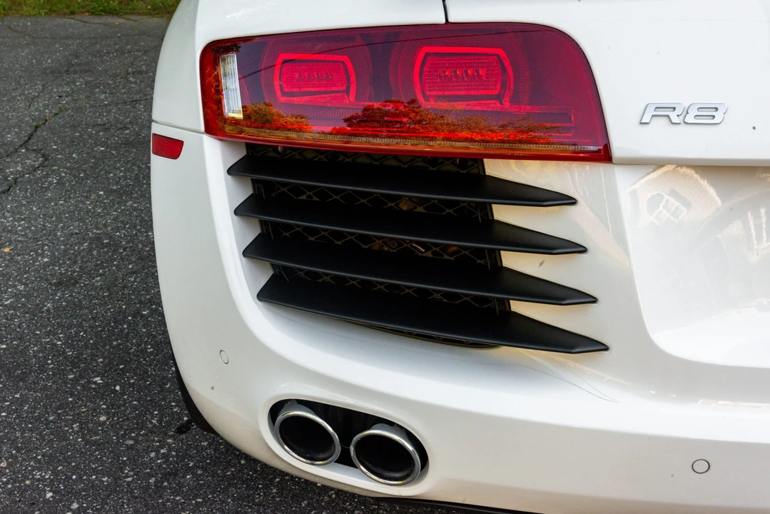 2009 Audi 42 R8 - Image 16 of 31