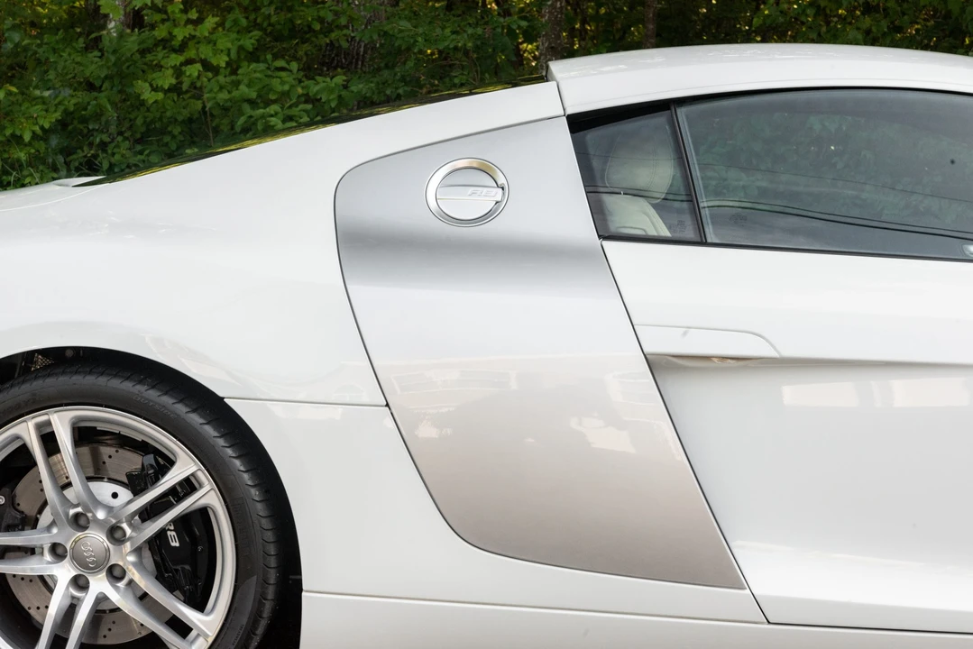 2009 Audi 42 R8 - Image 24 of 31
