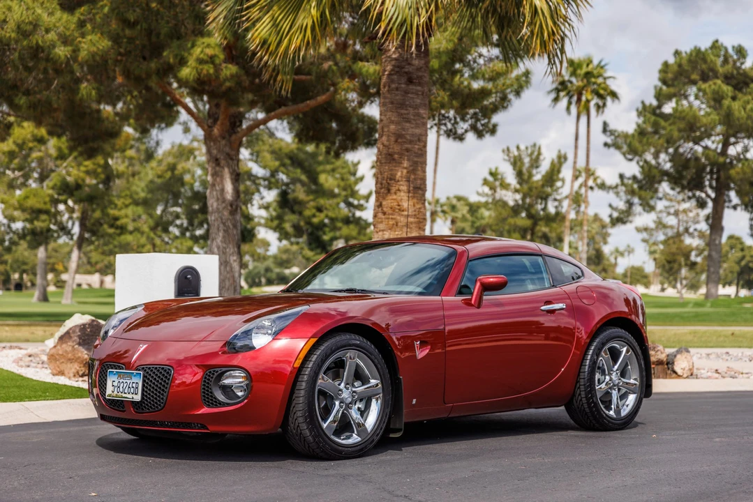 2009 Pontiac Solstice GXP - Image 3 of 31