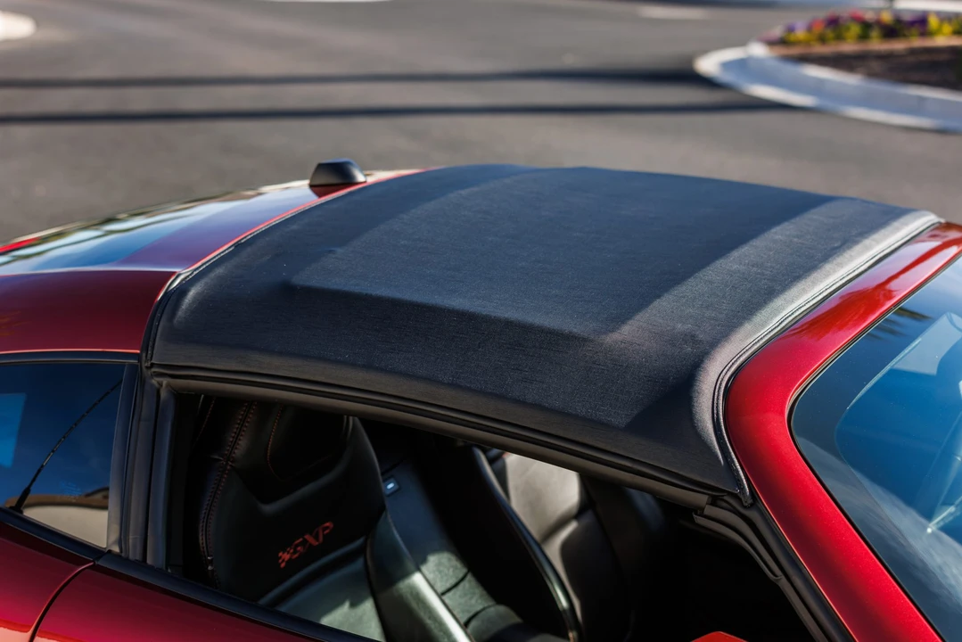 2009 Pontiac Solstice GXP - Image 29 of 31
