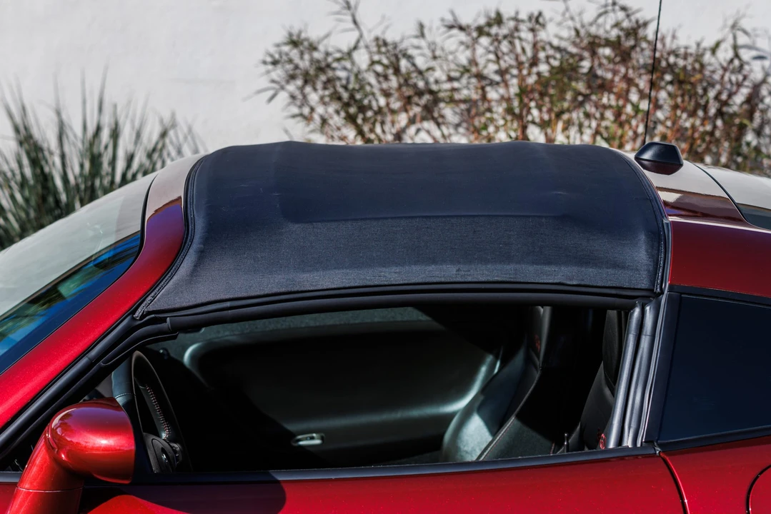 2009 Pontiac Solstice GXP - Image 28 of 31
