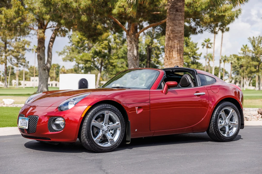 2009 Pontiac Solstice GXP - Image 4 of 31