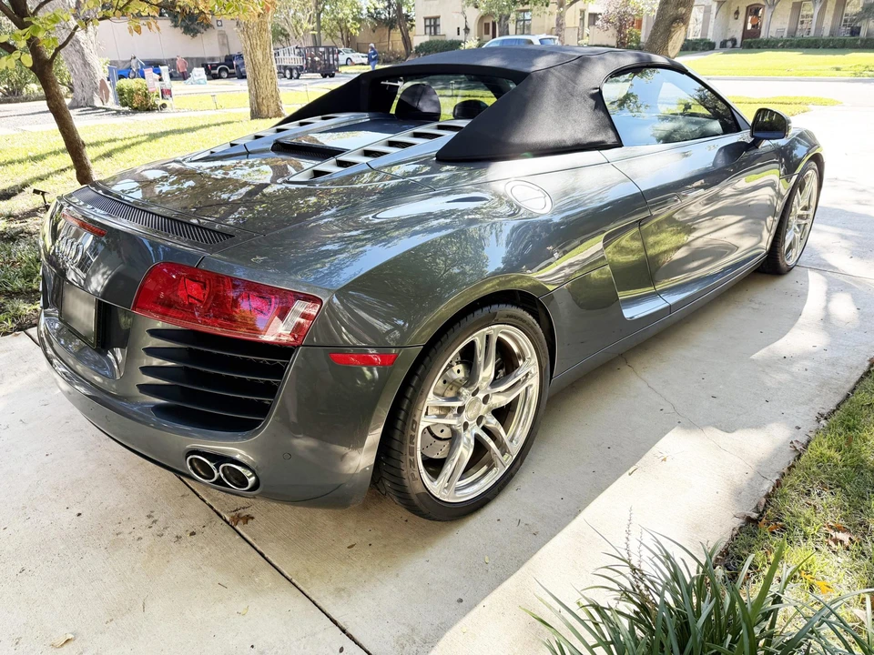 2012 Audi 42 R8 - Image 7 of 31