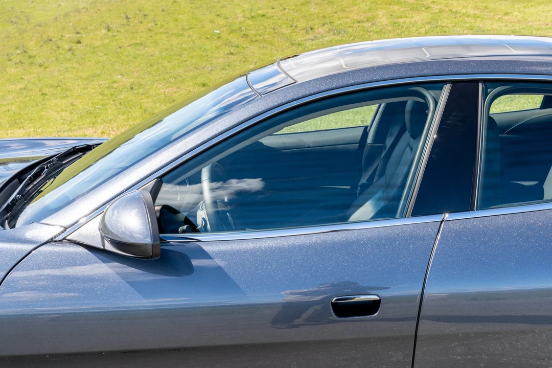 2012 Fisker Karma - Image 25 of 31