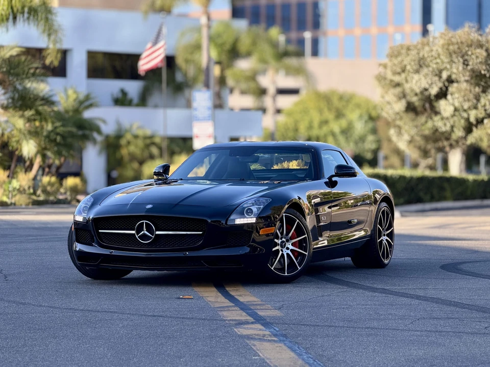 2013 Mercedes-Benz SLS AMG GT - Image 2 of 31