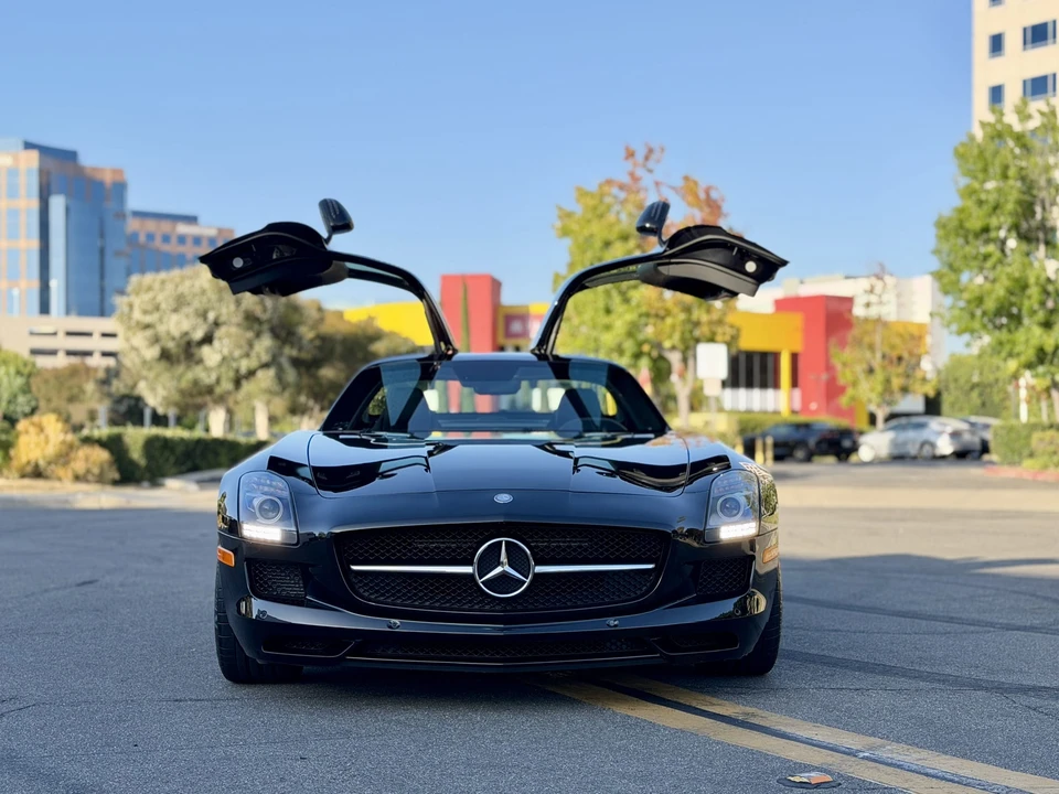 2013 Mercedes-Benz SLS AMG GT - Image 5 of 31