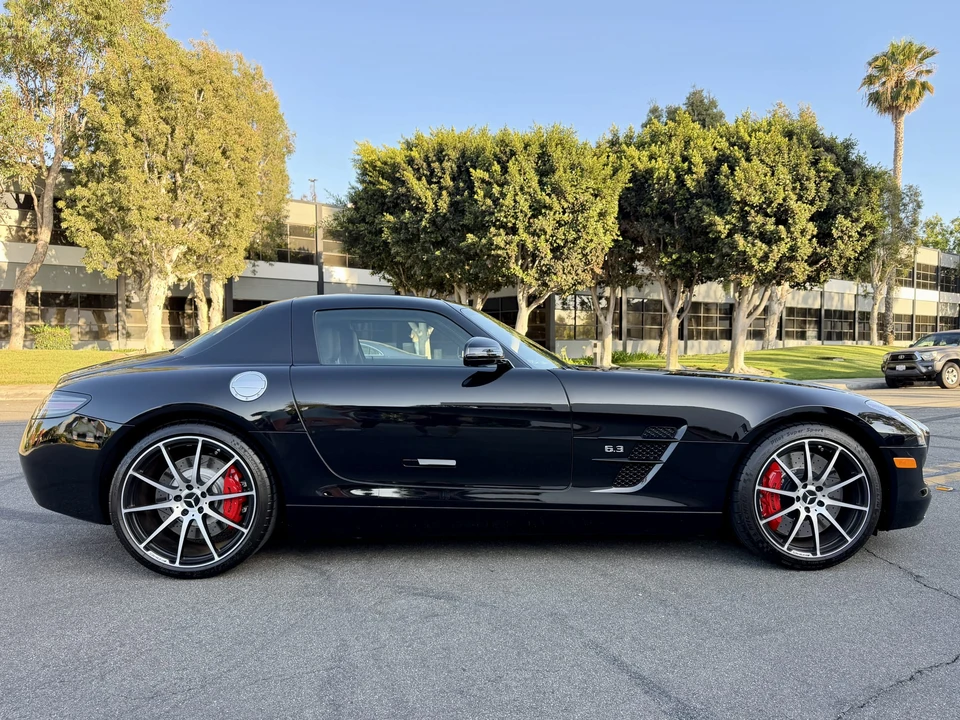 2013 Mercedes-Benz SLS AMG GT - Image 7 of 31