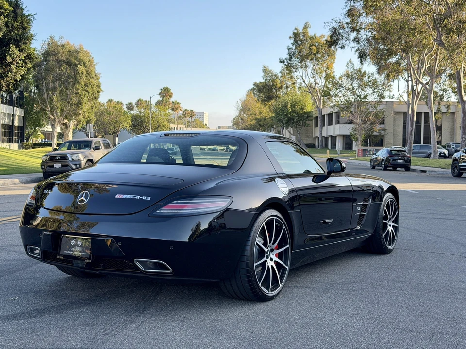 2013 Mercedes-Benz SLS AMG GT - Image 11 of 31