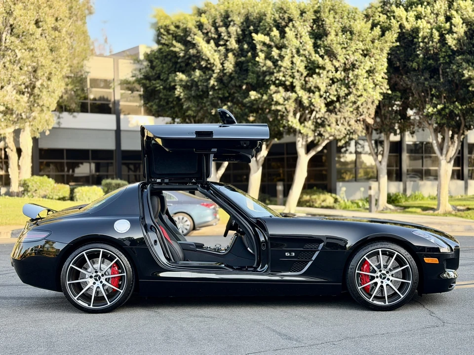 2013 Mercedes-Benz SLS AMG GT - Image 8 of 31