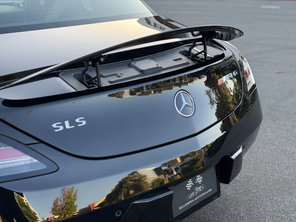 2013 Mercedes-Benz SLS AMG GT - Image 21 of 31
