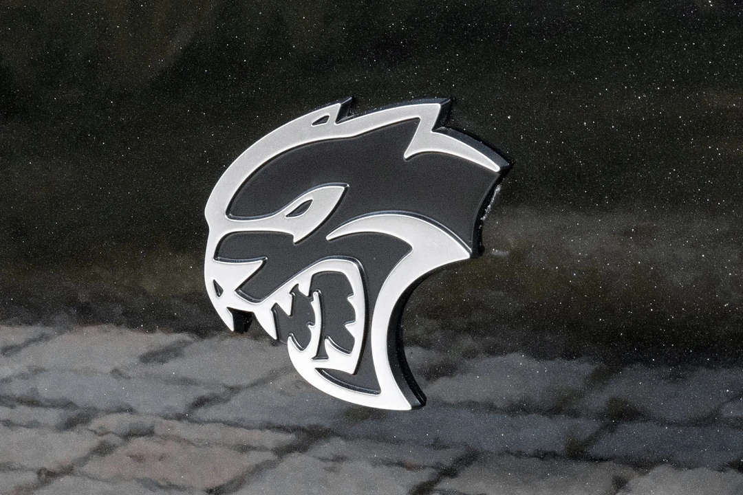 2015 Dodge Challenger SRT Hellcat 3rd Gen - Image 23 of 31