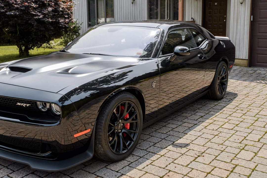2015 Dodge Challenger SRT Hellcat 3rd Gen - Image 11 of 31