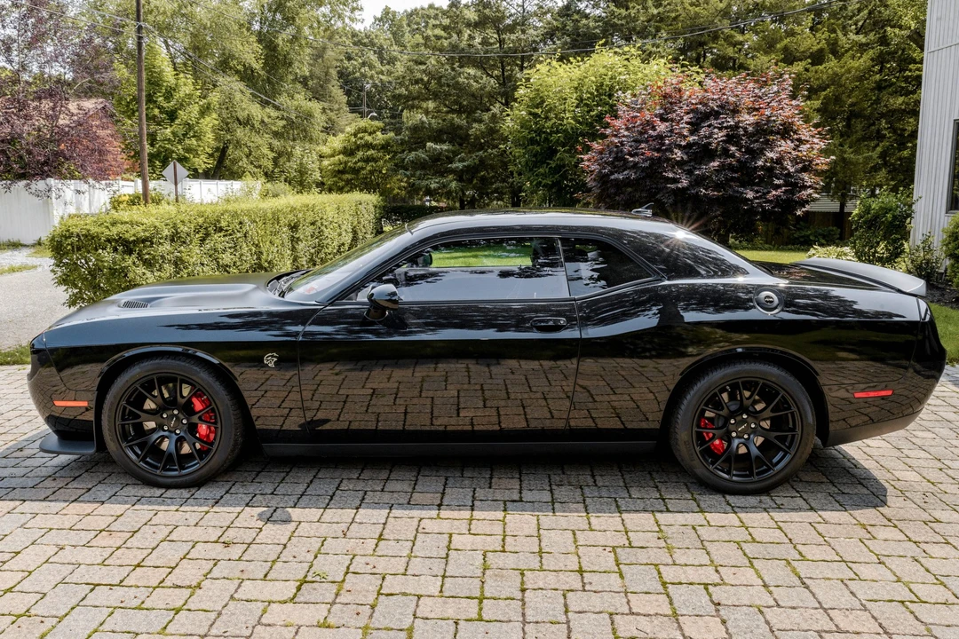 2015 Dodge Challenger SRT Hellcat 3rd Gen - Image 3 of 31