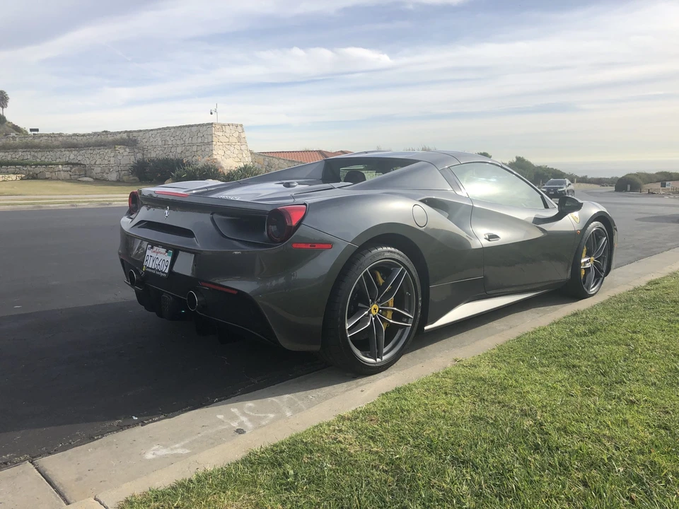 2017 Ferrari 488 Spider - Image 15 of 31