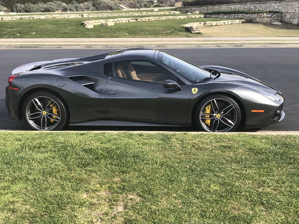 2017 Ferrari 488 Spider - Image 16 of 31