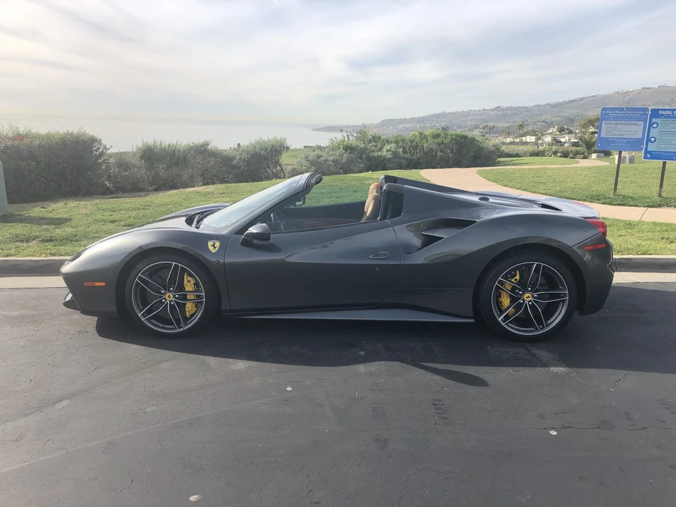 2017 Ferrari 488 Spider - Image 2 of 31