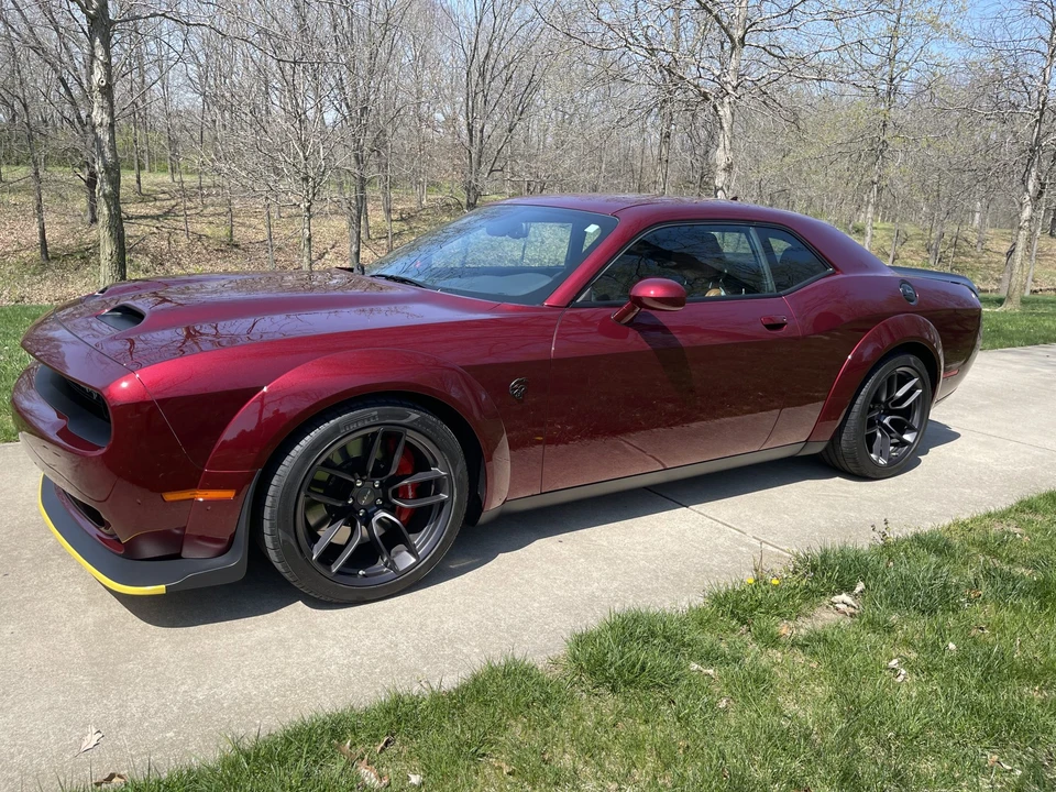 2019 Dodge Challenger SRT Hellcat 3rd Gen - Image 2 of 31