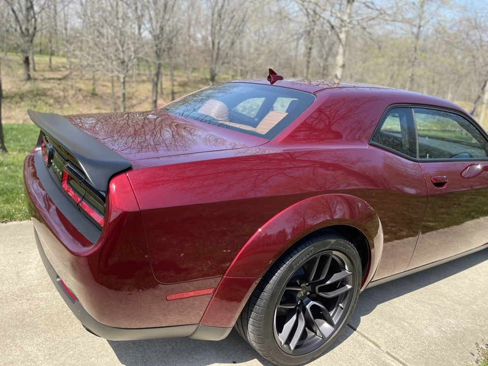 2019 Dodge Challenger SRT Hellcat 3rd Gen - Image 23 of 31