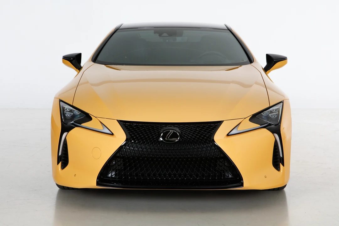 2021 Lexus LC - Image 8 of 31