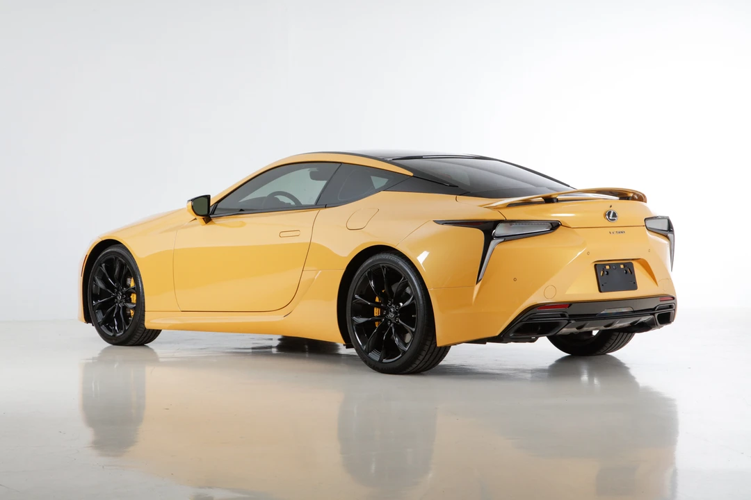 2021 Lexus LC - Image 25 of 31