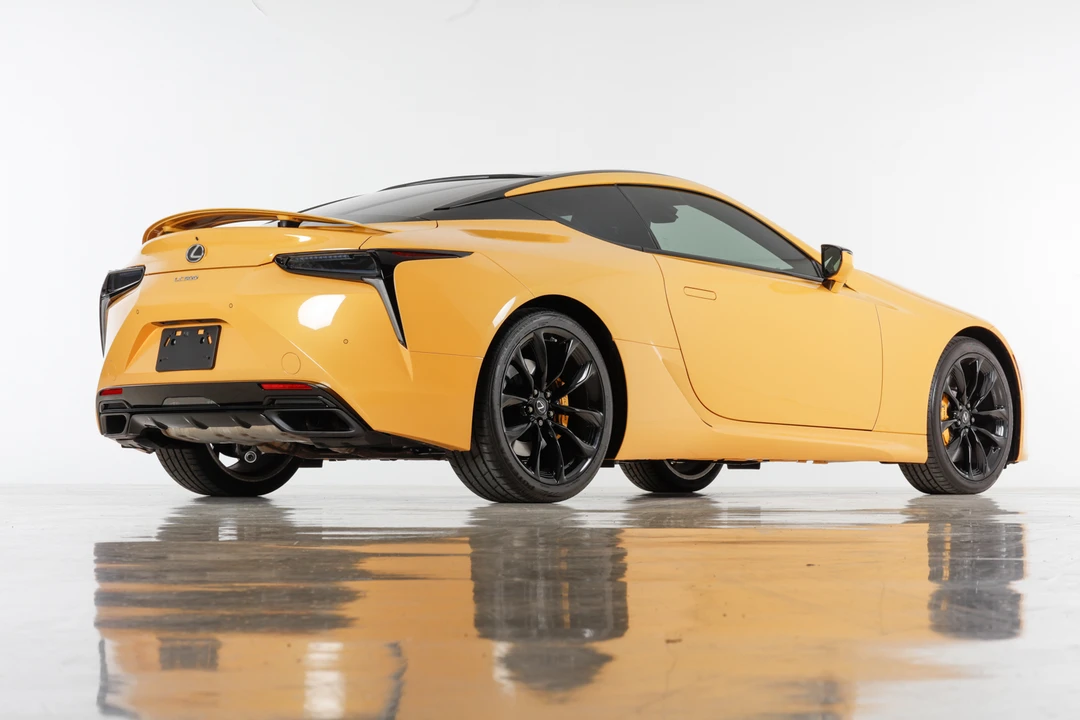 2021 Lexus LC - Image 21 of 31