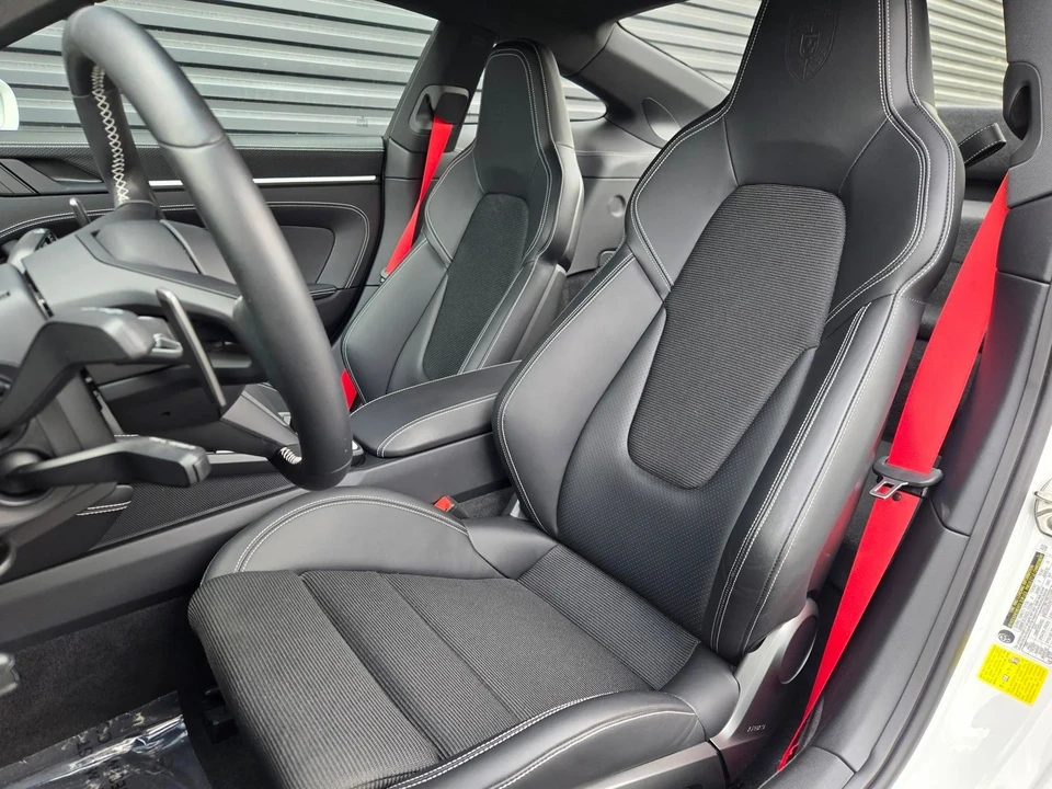 2022 Porsche 992 GT3 Touring - Image 30 of 31