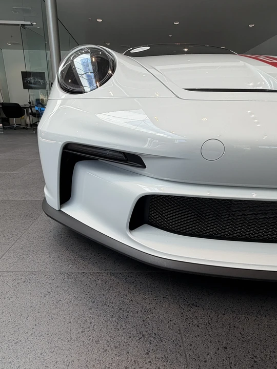 2022 Porsche 992 GT3 Touring - Image 10 of 31