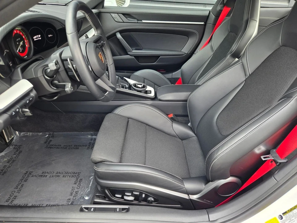 2022 Porsche 992 GT3 Touring - Image 27 of 31