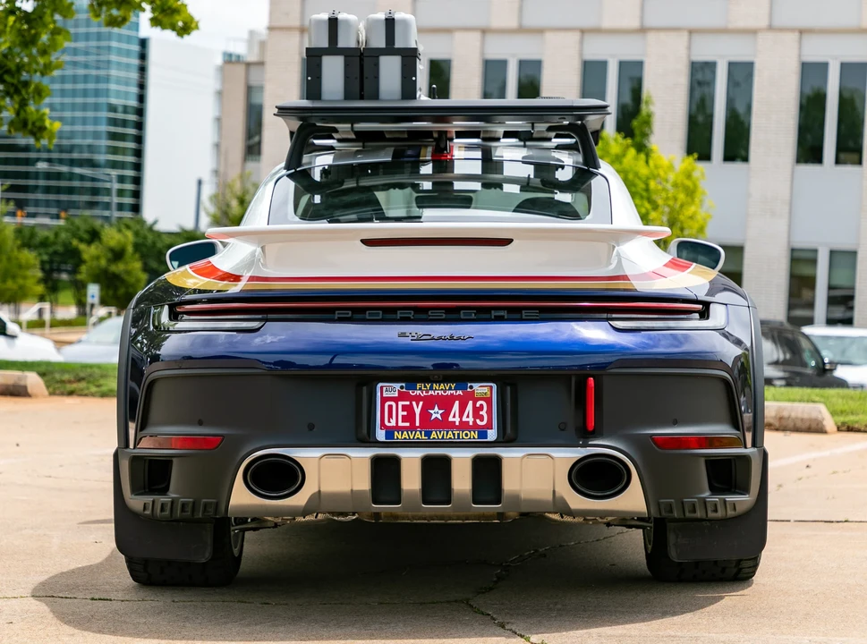 2024 Porsche 992 Dakar - Image 7 of 31